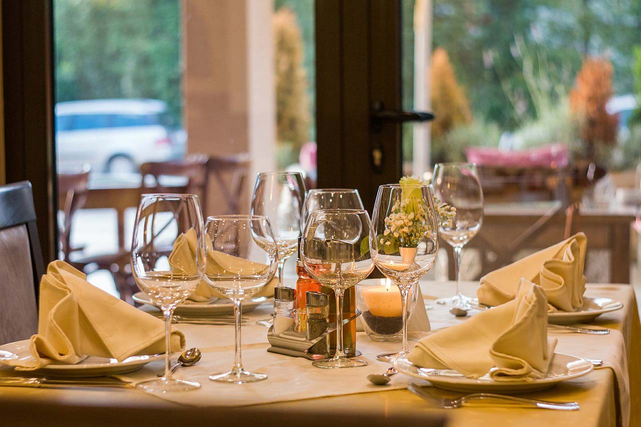 Sala ristorante e pizzeria Hotel Stellato — Trebisacce